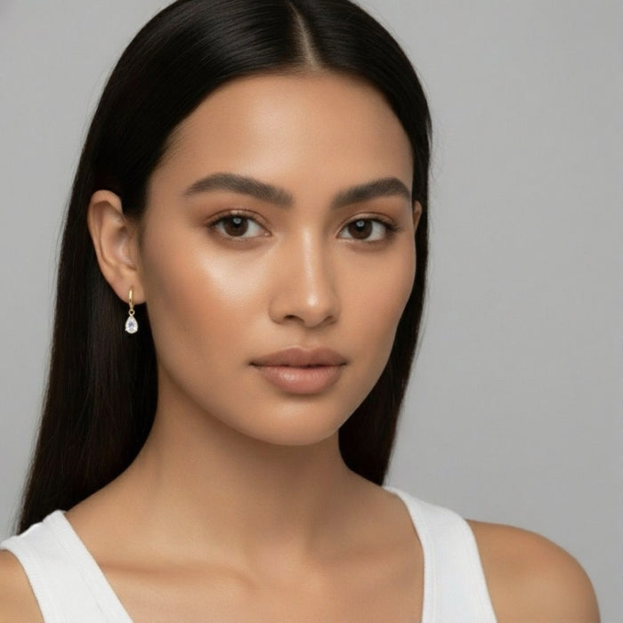 Lumi – Petite Teardrop Hoops