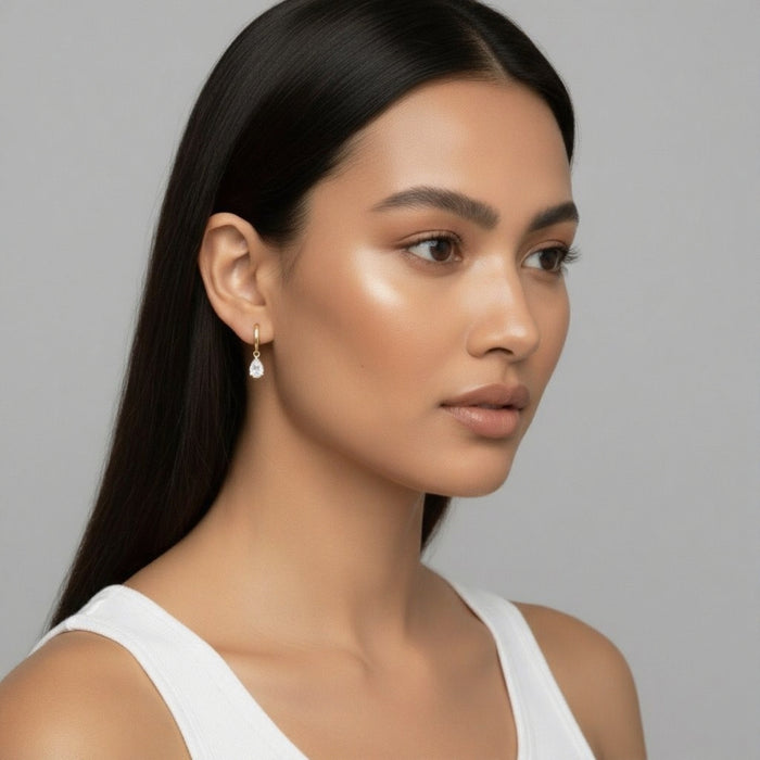 Lumi – Petite Teardrop Hoops