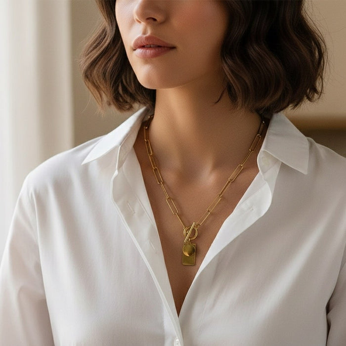 Minimalist Rectangle Clasp Necklace